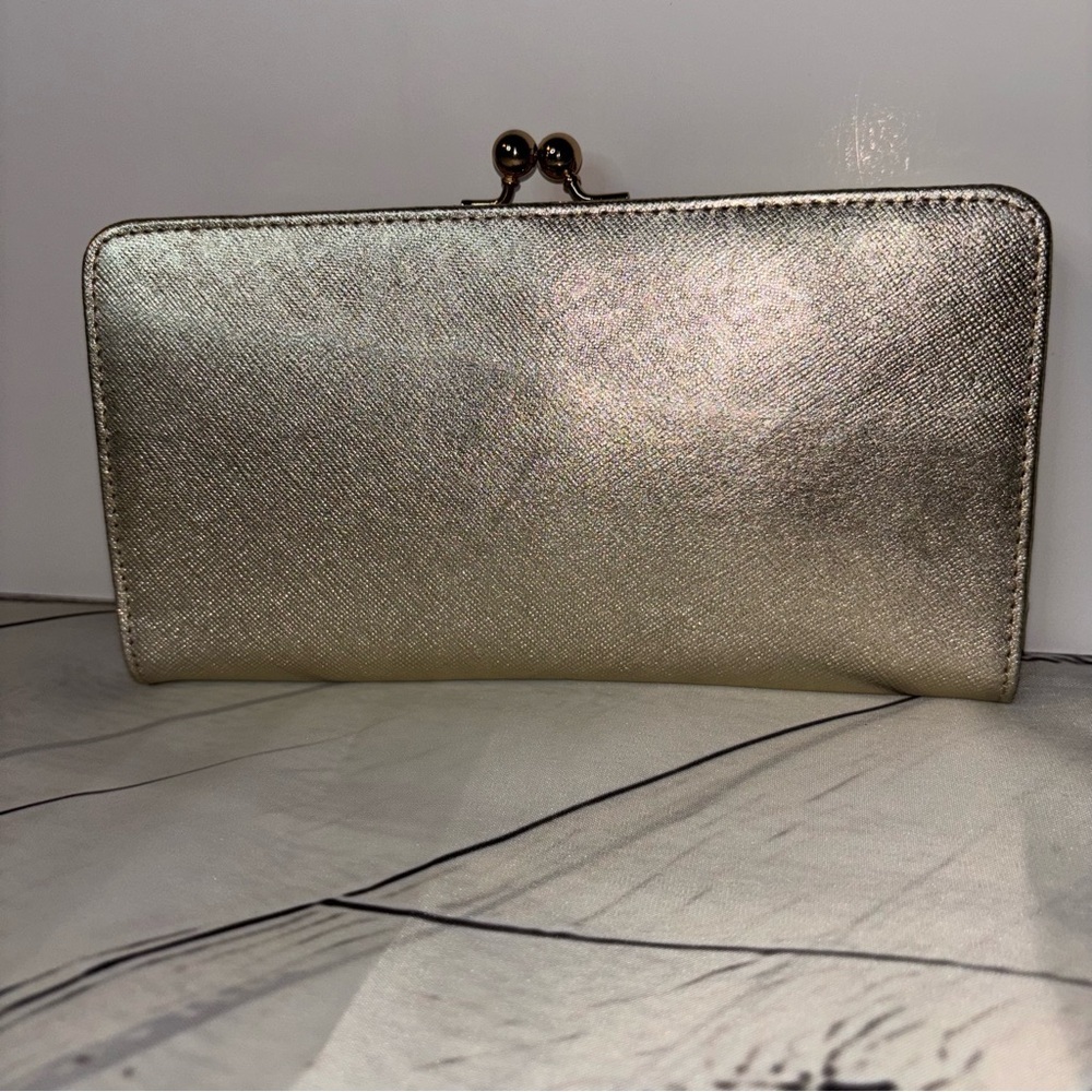 Genuine Leather Kisslock Wallet - Picture 3 of 7